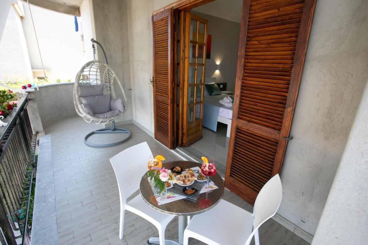 Deluxe Triple Room Sea View